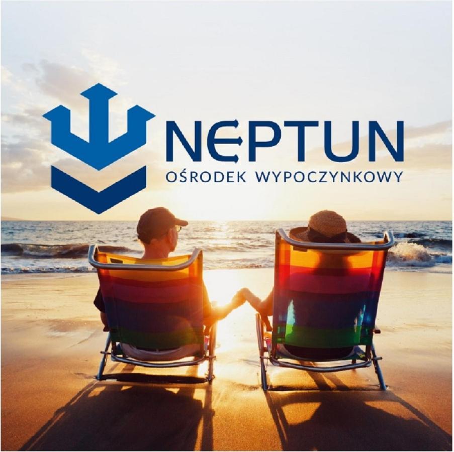 ホテル Domki Osrodek Wypoczynkowy Neptun Ujście-Darłowskie エクステリア 写真